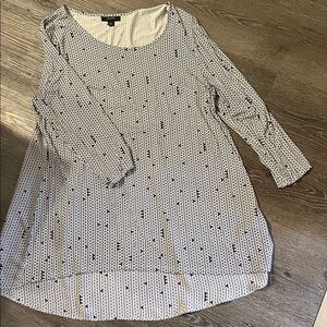 Alfani Geometric Black and White Top